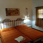 La Cabra Del Medio